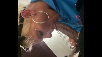 Sexy blonde milf Slurps &ldquoRRR&rdquo with skill