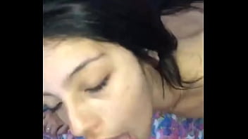 Pendeja putita cabalga la pija y toma toda la leche