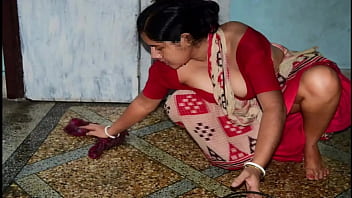 Everbest Desi Big boobs maid xxx fucking with house owner Absence of his wife bengali xxx couple